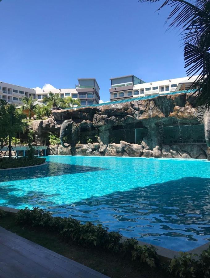 Laguna Beach Resort3 ジョムティエンビーチ エクステリア 写真